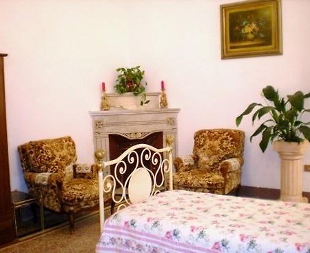 Tanina B & B Sassari Oda fotoğraf